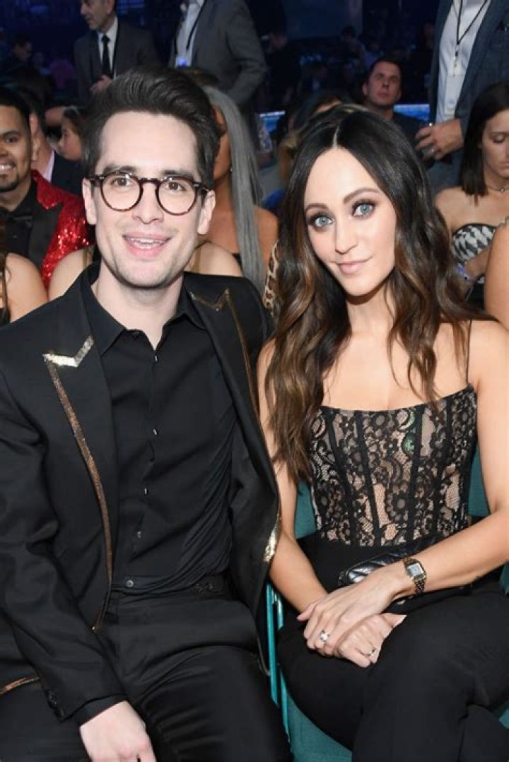 Sarah Urie Wiki