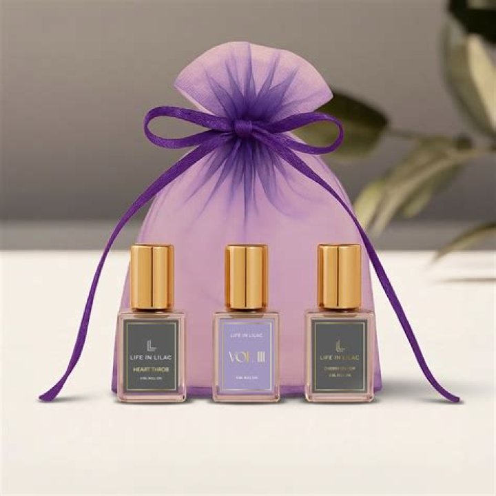 Sarah_Lit Life in Lilac