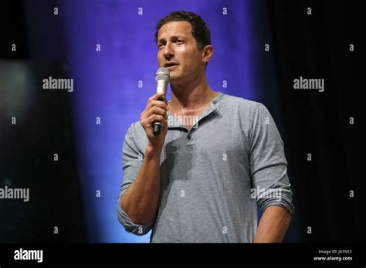 Sasha roiz hires stock photography and images Alamy