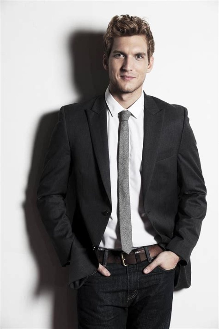 Scott Michael Foster IMDb