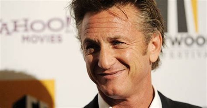 Sean Penn Earns Producers Award For Social Causes CBS Los Angeles