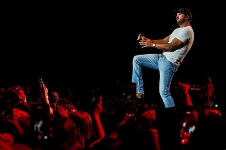 See Inside Luke Bryan's Lavish Nashville Mansion [PICTURES]