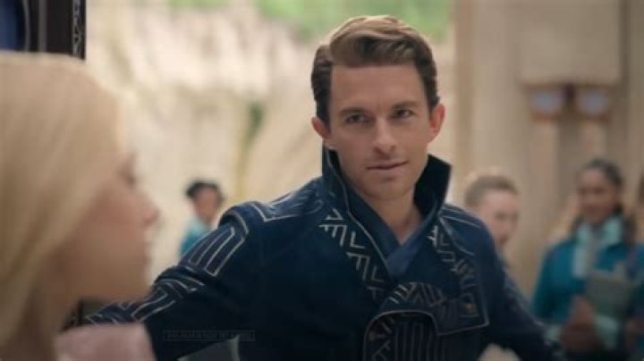 See Jonathan Bailey's Hottest Photos from His 'Bridgerton' Role Photo
