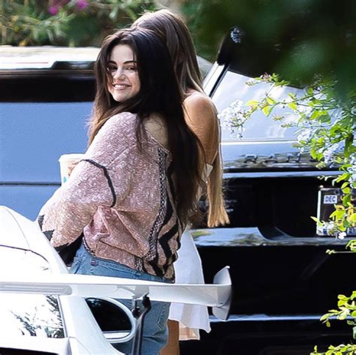 Selena Gomez Is Taking Time Off to Deal With Depression
