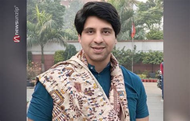 Shehzad Poonawalla Wiki, Biography, Age, Wife, Brother, Net Worth