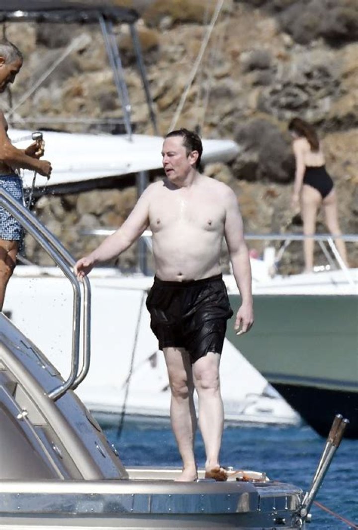 Shirtless Elon Musk in Mykonos Greece on Yacht Elon Musk Shirtless in