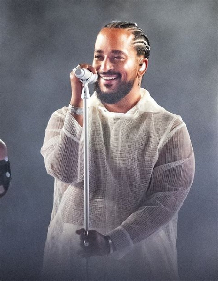 Slimane the singer announces that he has the father of a