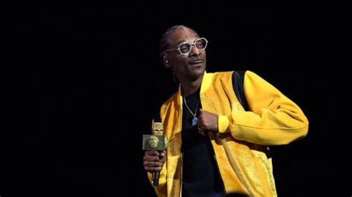 Snoop Dogg Defers Songwriters Hall of Fame Induction Until 2024