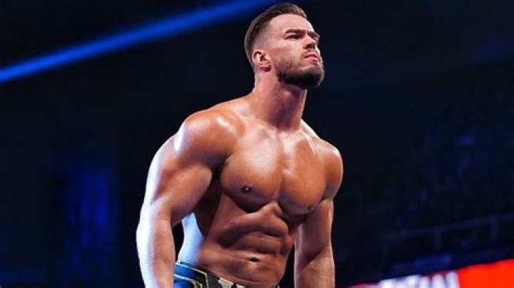 Spoiler Austin Theory loses to former WWE Champion after SmackDown
