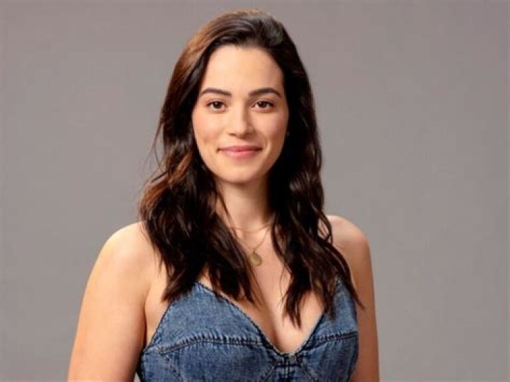 Stephanie Arcila Age, Height, Wiki, Husband, Married, Net Worth
