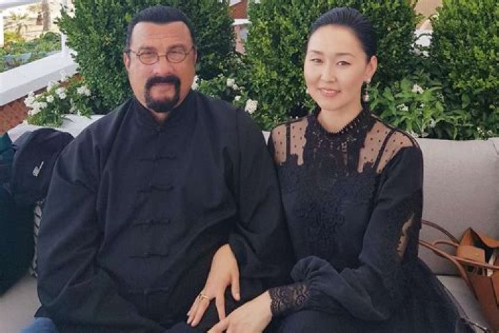 STEVEN SEAGAL Y BATSUKH Steven seagal, Steven, Martial