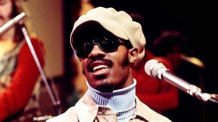 Stevie Wonder Don't You Worry 'Bout a Thing (Lyrics) YouTube
