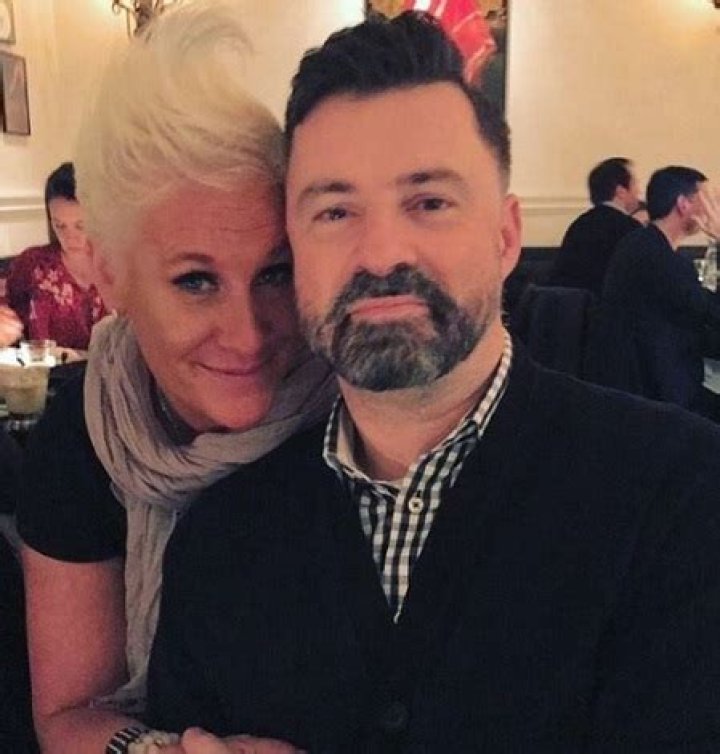 Stuart Claxton Wiki, Age, Wife, Son, Family, Net Worth, Engaged, Height