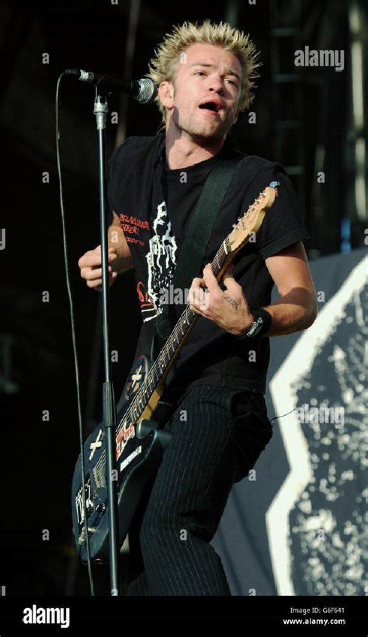 Sum 41 lead singer Deryck Whibley outside Beso Restaurant in Stock