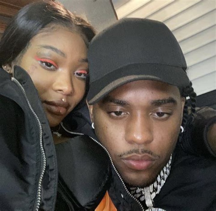 Summer Walker and boyfriend London on da Track pack on the PDA, singer