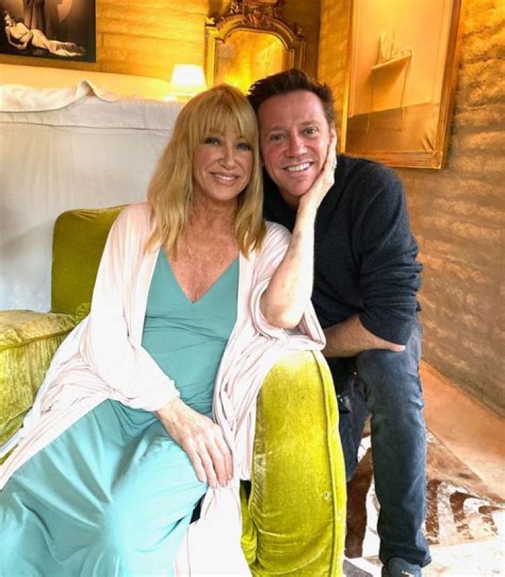 Suzanne Somers Bio, Age, Husband, Net Worth, Family, Height, Facts