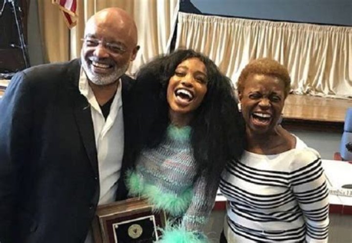 SZA Ethnicity Parents, Wikipedia, Concert Canceled, Tour, Real Name