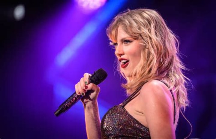 Taylor Swift Seen In Ocean County On LBI Jersey Shore Online