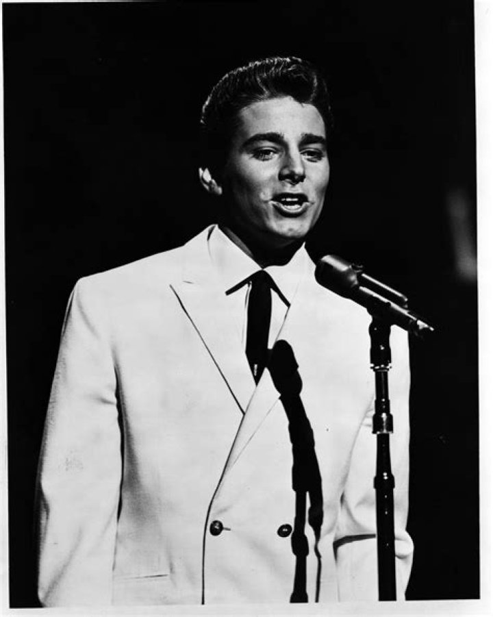 Teen Idol Bobby Sherman Delivered 5 Babies in a Field after Sacrificing