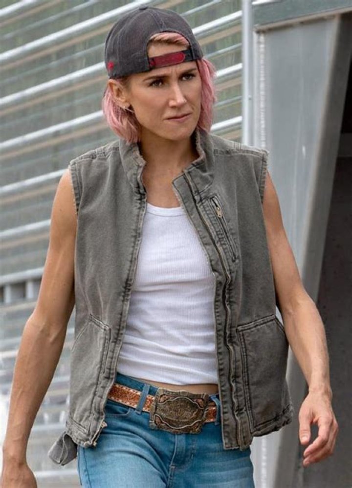 Teeter Yellowstone Jennifer Landon Vest Skinler