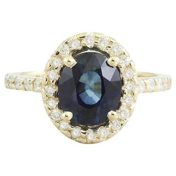 The dazzling diamond ring that Dodi Fayed purchased for Princess Diana