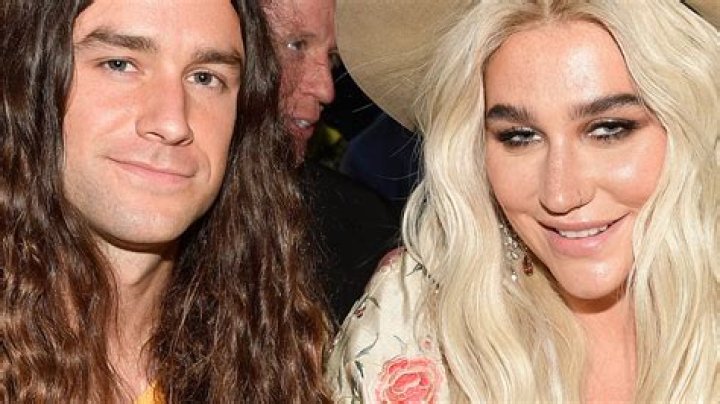 The Truth About Kesha's Relationship With Her Boyfriend Brad Ashenfelter