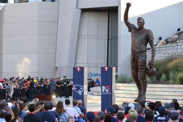 The Unveiling Of Tom Brady's Inaugural Championship Ring