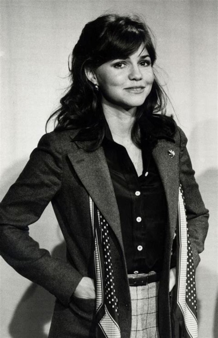 ThrowbackThursday Sally Field's Best Vintage Style Moments Sally