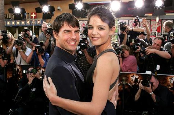 Tom Cruise & Katie Holmes Feuding With Anne Hathaway? Tom Cruise & Katie Holmes Feuding With Anne Hathaway?