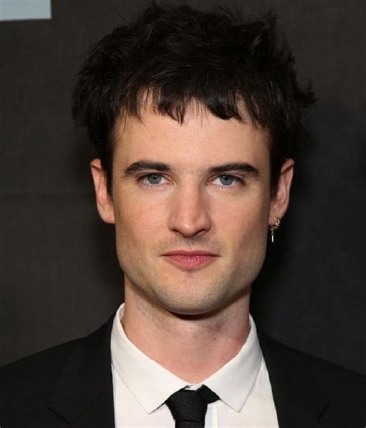 Tom Sturridge Age, Net Worth, Wife, Family, Height and Biography