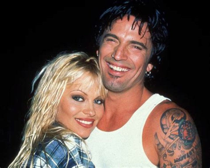Tommy Lee getting DM’s from Adam Levine (Me Too) r/MotleyCrue