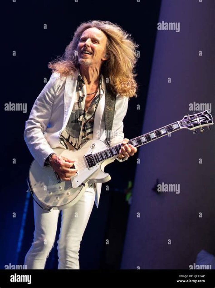 Tommy Shaw Net Worth June 2024, Salary, Age, Siblings, Bio, Family