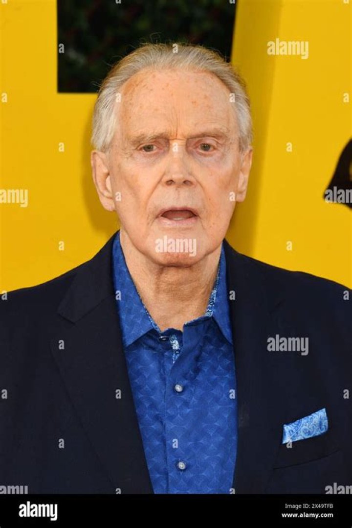 Top 87+ imagen lee majors wife Thptnganamst.edu.vn