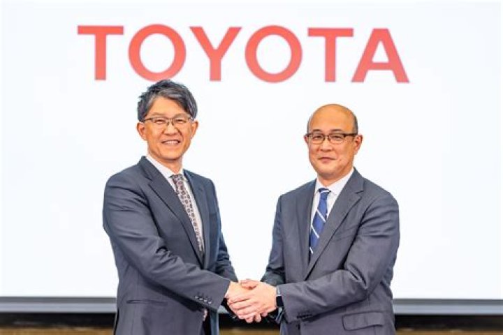 Toyota CEO Email & Net Worth 2023 Akio Toyoda Salary & Wife