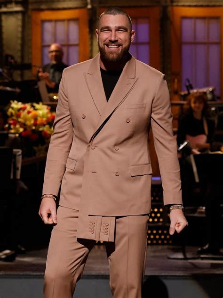 travis kelce fashion show Be Refined Site Gallery Of Photos