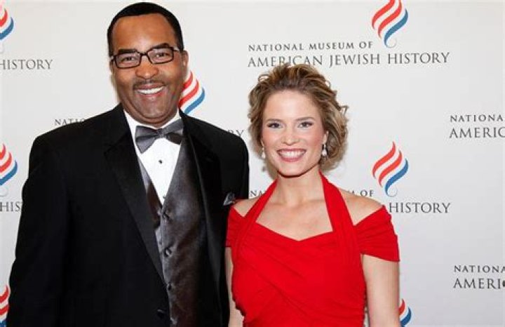 Ukee Washington and Wife Laurie Washington Married Life, Bio, Wiki