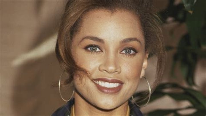 Uncover The Age Of Vanessa Williams: Explore Her Timeless Beauty