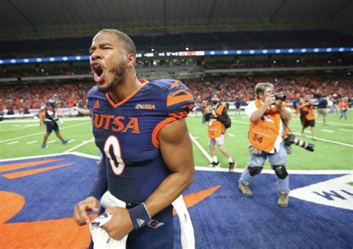 UTSA quarterback Frank Harris to miss rest of season because of injury