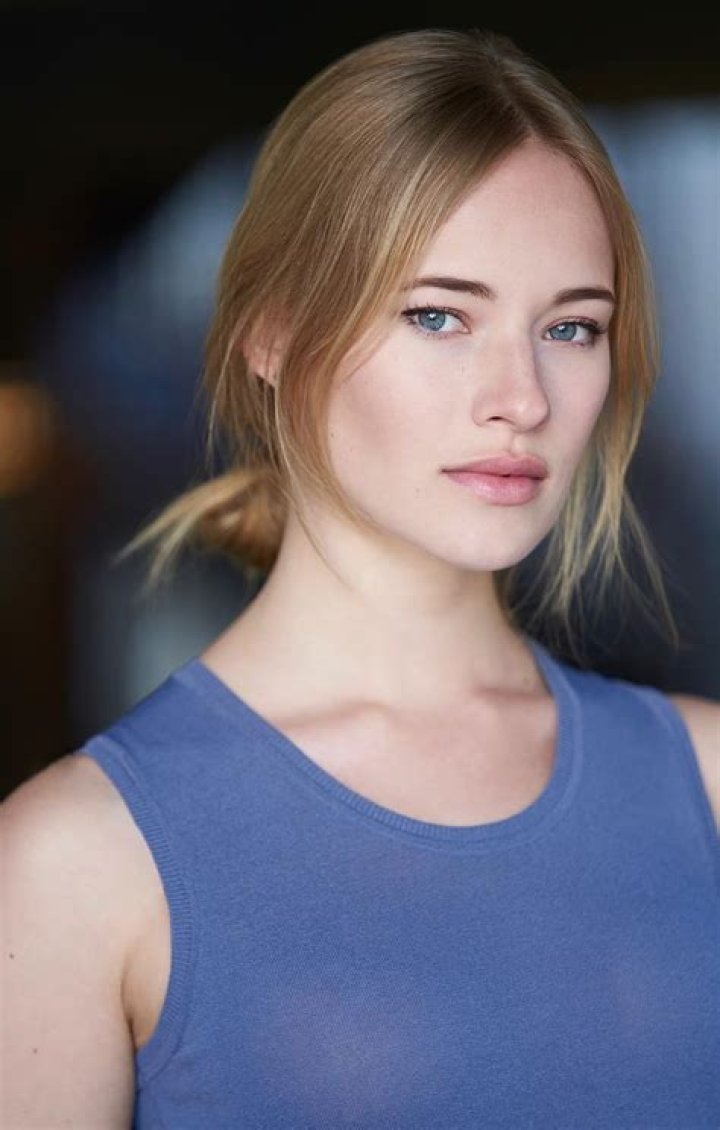 Valerie Huber Photos IMDb Blonde hair inspiration, Medium hair