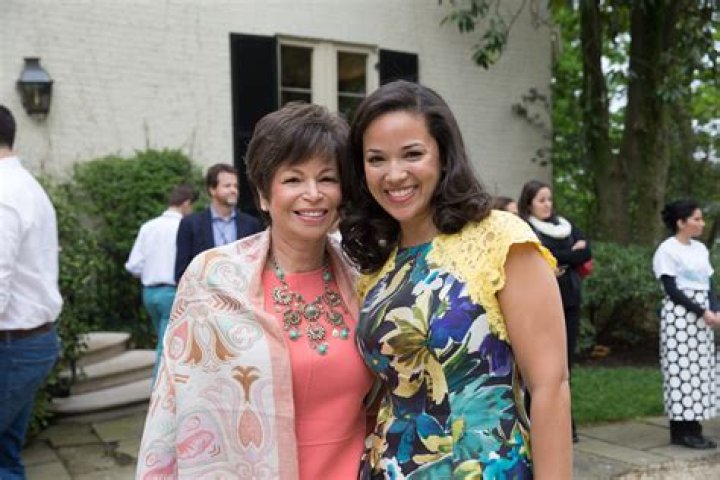 Valerie Jarrett daughter, Laura Jarrett's Wiki CNN, Wedding, Age