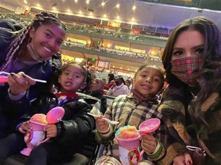 Vanessa Bryant Shares Cute Video Of Herself Singing With Late Husband