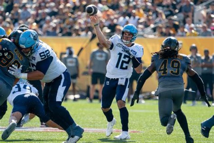 Video Chad Kelly throws it nearly 80 yards