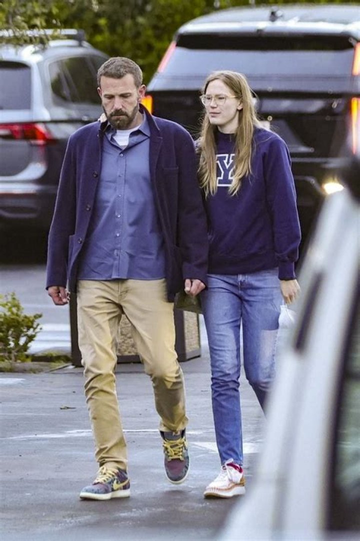 Violet Affleck Illness Is Ben and Jen&rsquo;s Daughter Sick? Ducati Suite