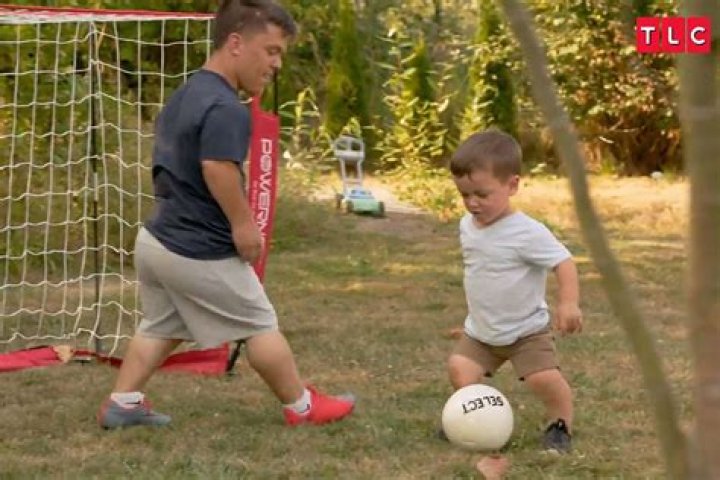 Watch Zach Roloff and Son Jackson Practice for First Soccer Tournament