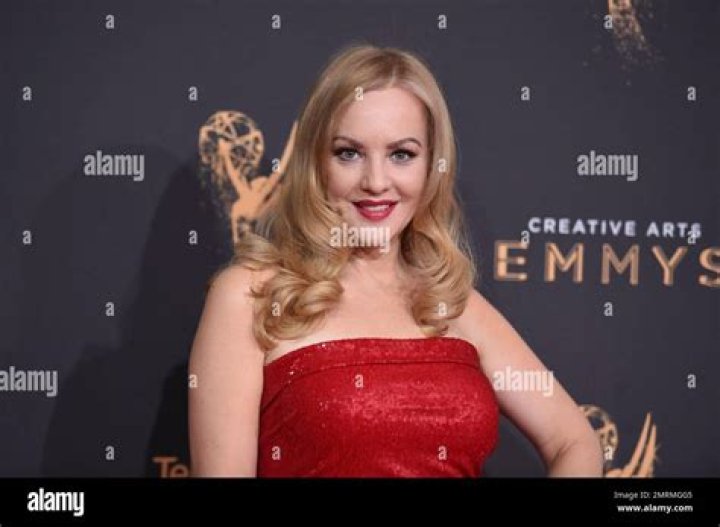 Wendi McLendon Covey Creative Arts Emmy Awards in Los Angeles 09/10