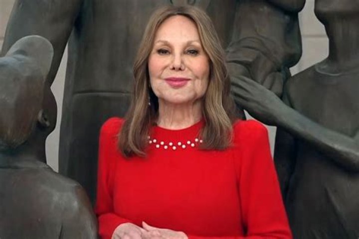What happened to Marlo Thomas face? Has Marlo had plastic surgery
