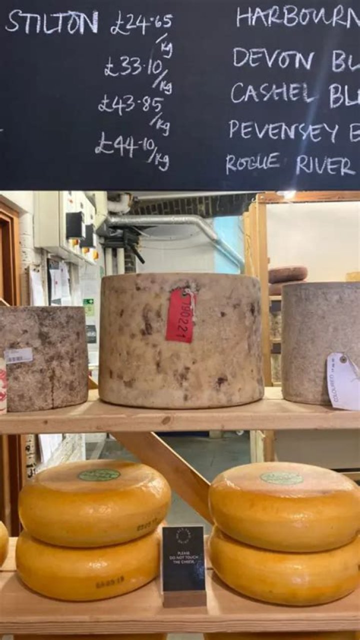 What Is Gruy&egrave;re Cheese And What Does It Taste Like?