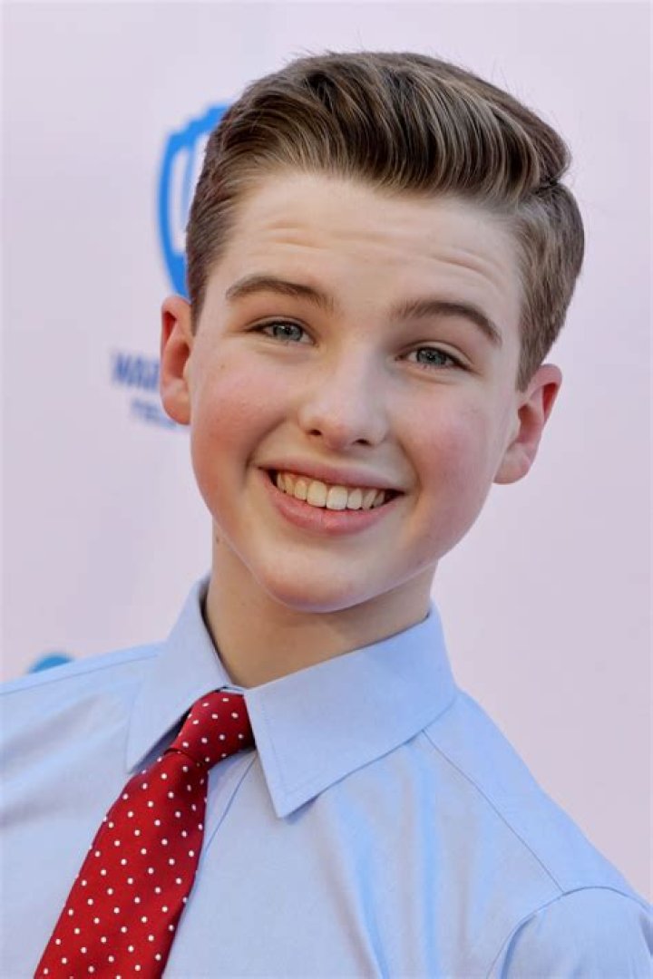 What Is Iain Armitage Net worth Height, Gay, Braces, Age In 2023
