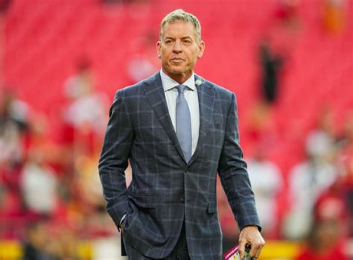 What is Troy Aikman's Current Age? Taking a Look at the NFL Legend's