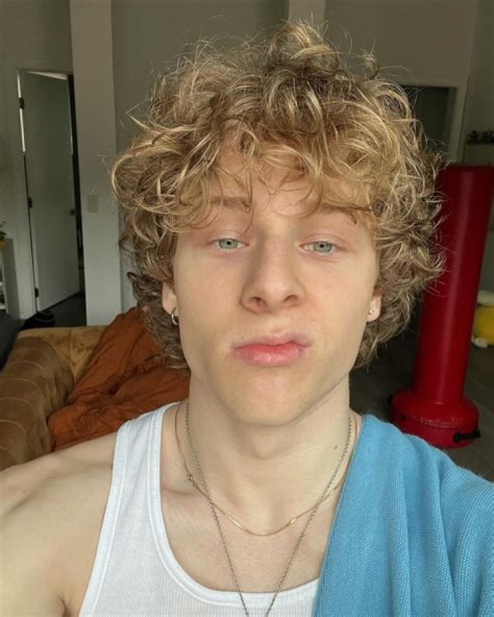 What movie is Lev Cameron in 2021?